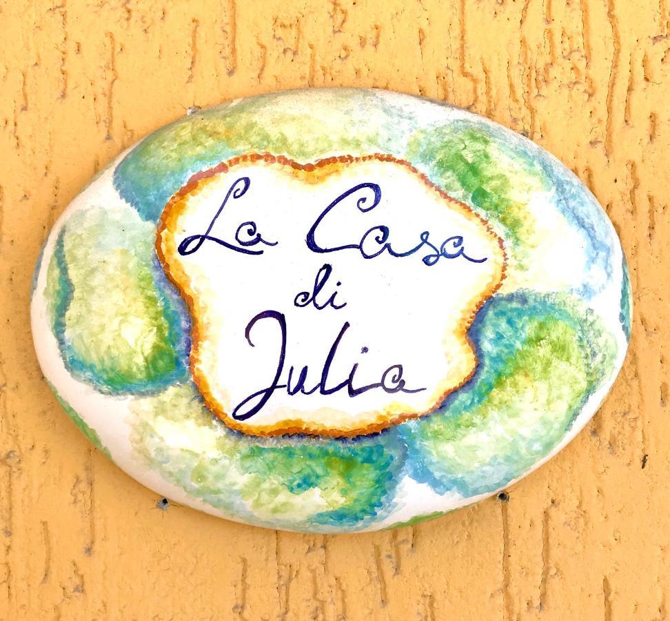 La Casa Di Julia Apartment Лече Екстериор снимка