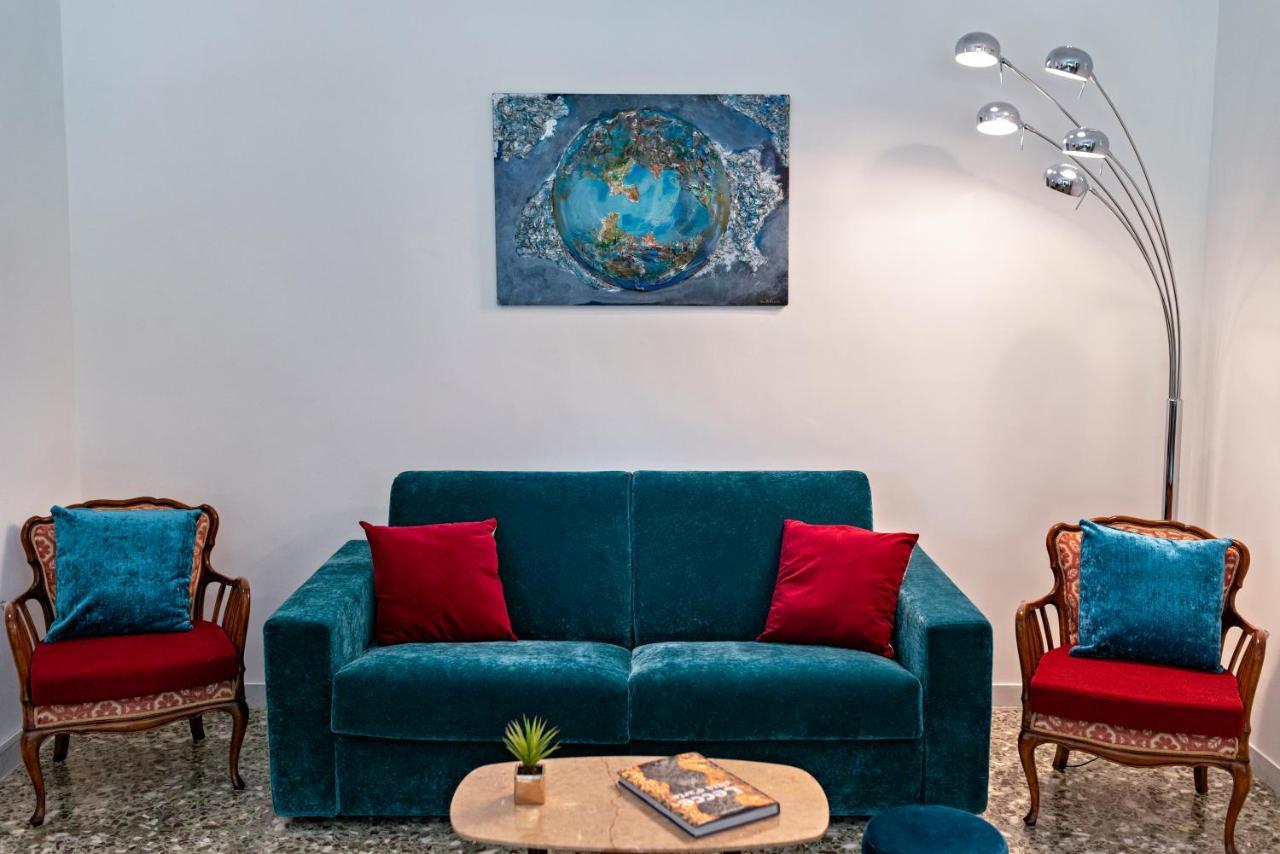 La Casa Di Julia Apartment Лече Екстериор снимка