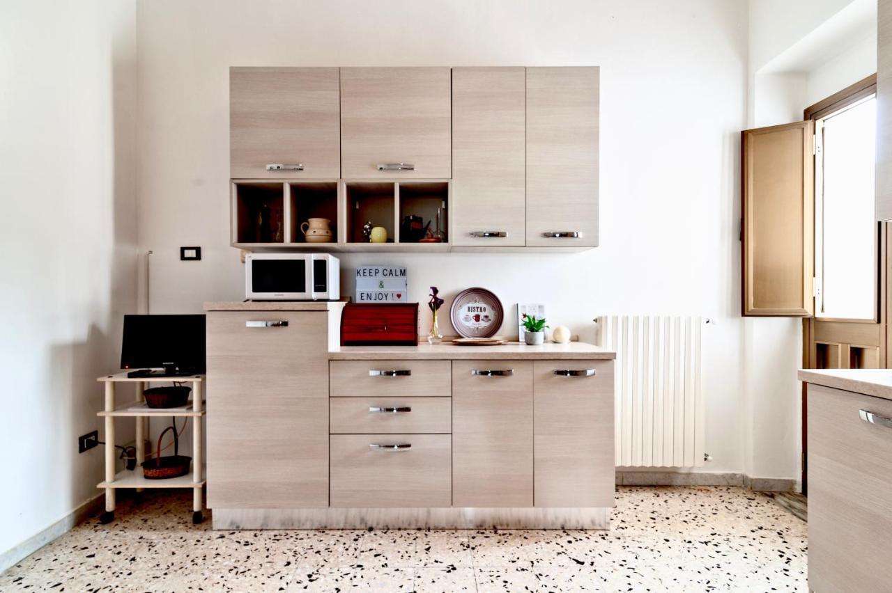 La Casa Di Julia Apartment Лече Екстериор снимка