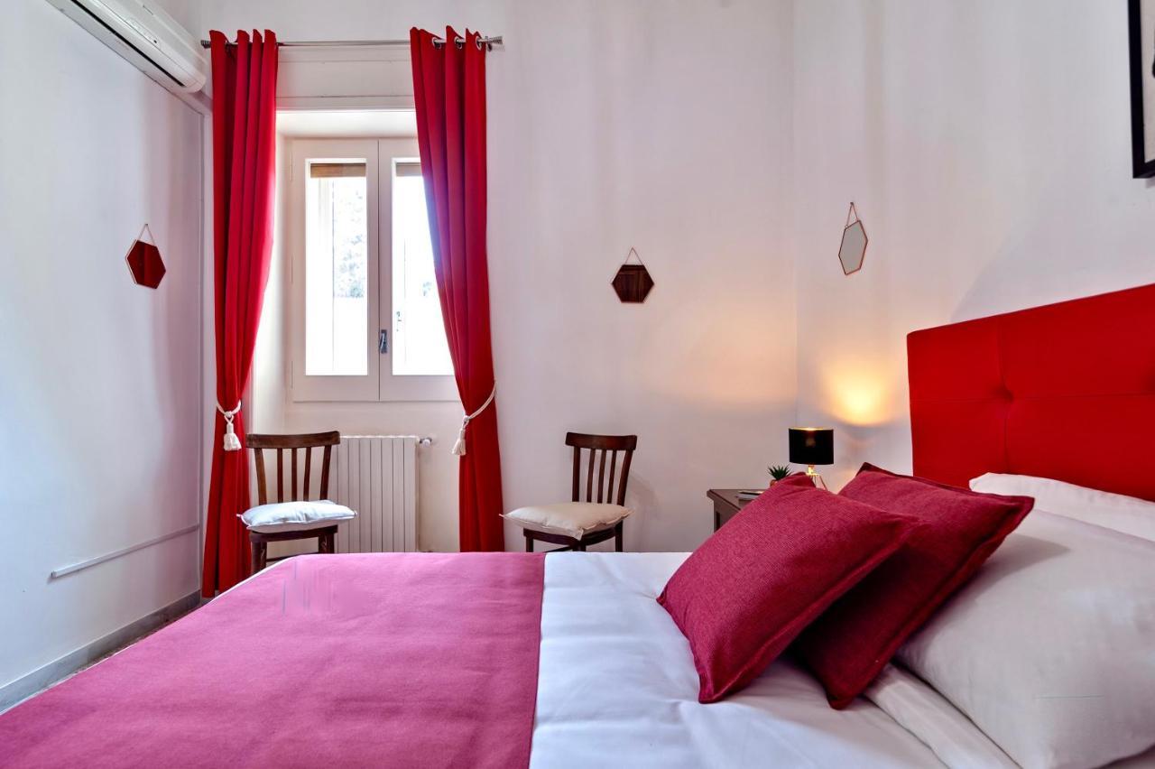 La Casa Di Julia Apartment Лече Екстериор снимка